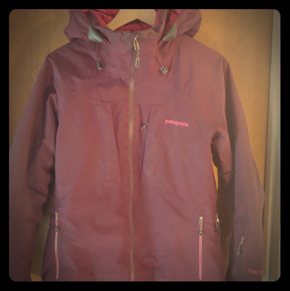 Patagonia women's ski jacket size medium